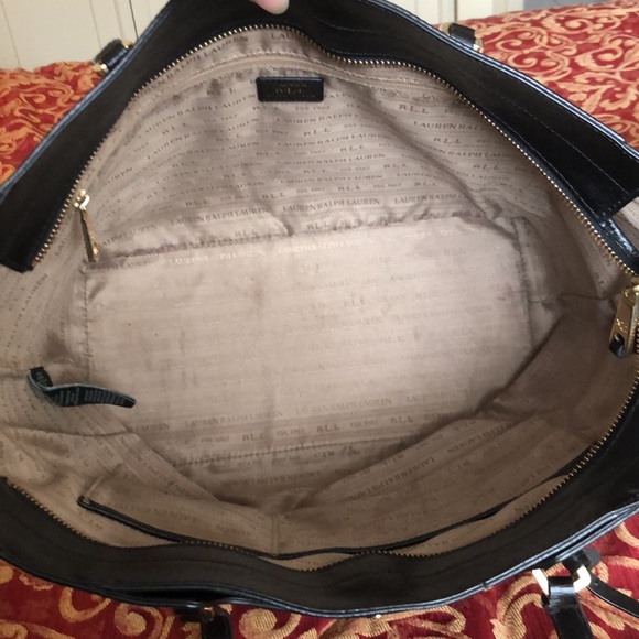 Lauren Ralph Lauren large black leather shoulder bag/purse. - Picture 5 of 13